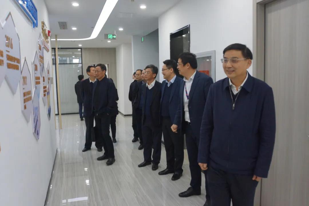 江蘇交控董事長蔡任杰一行蒞臨感動調研指導